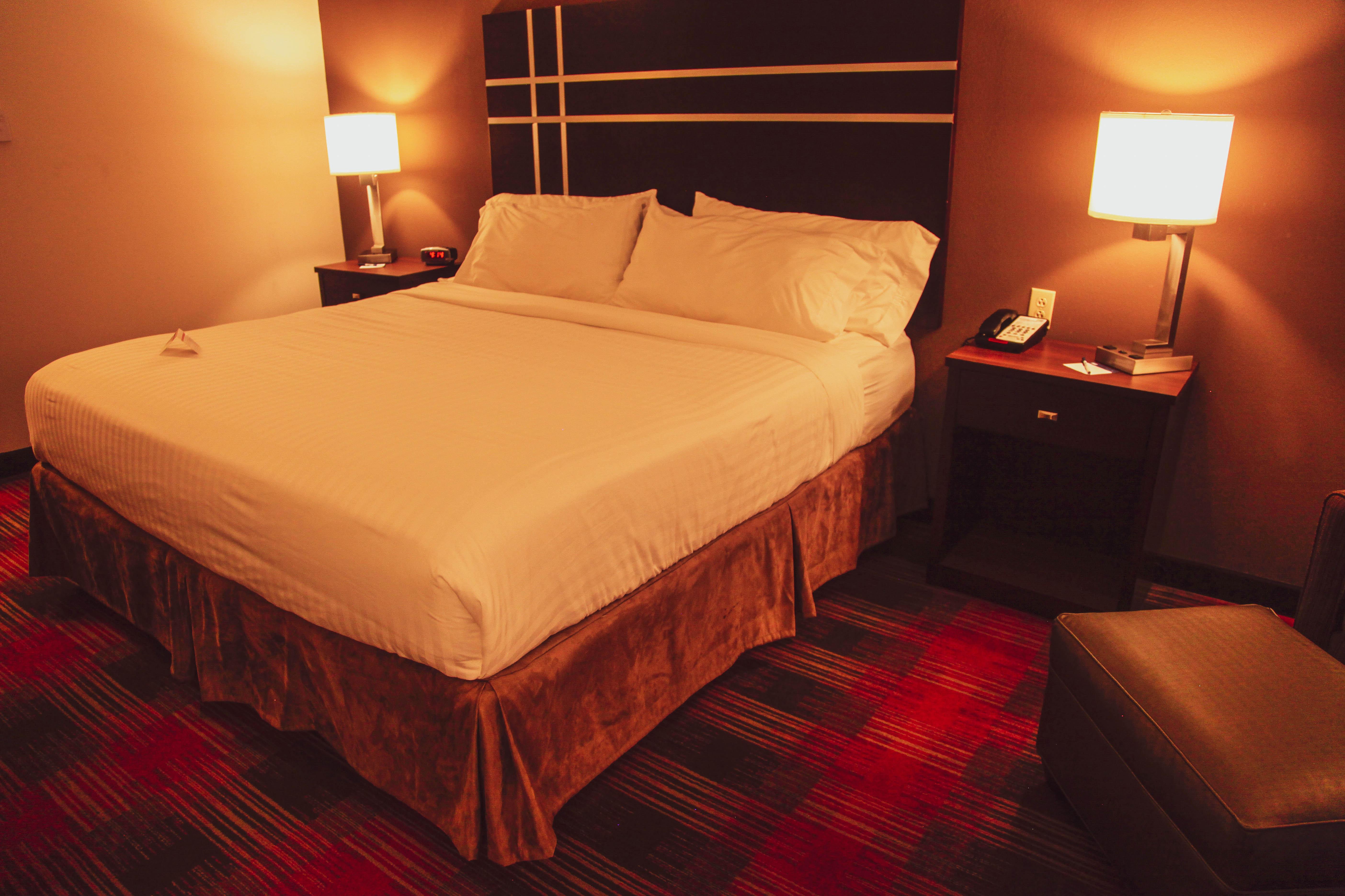 Holiday Inn Express & Suites Cumberland - La Vale By Ihg Exterior foto